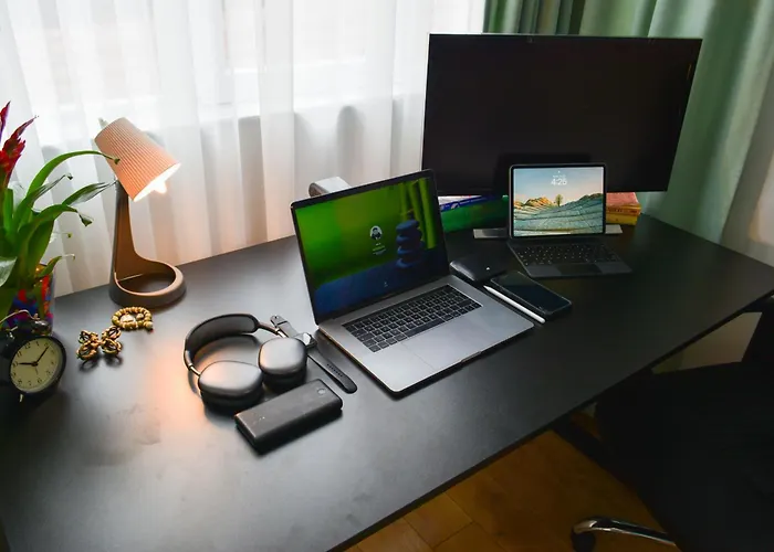 Modern & Elegant Center Lejlighed *