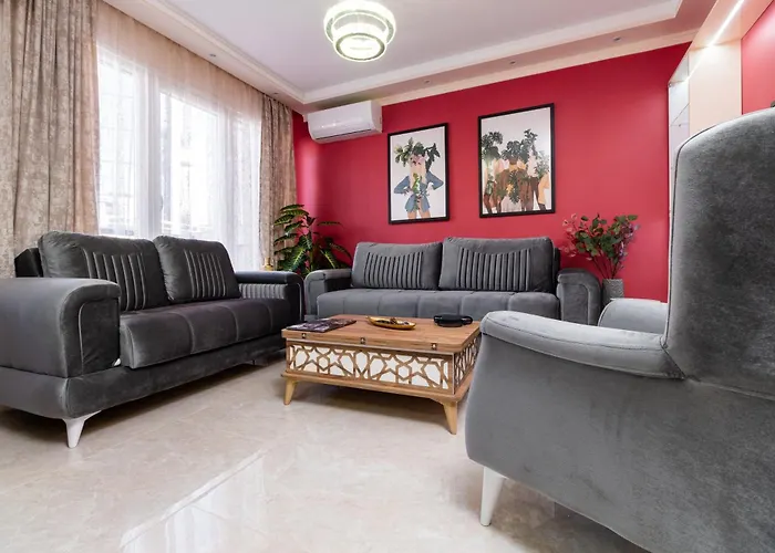 Modern & Elegant Center Lejlighed *