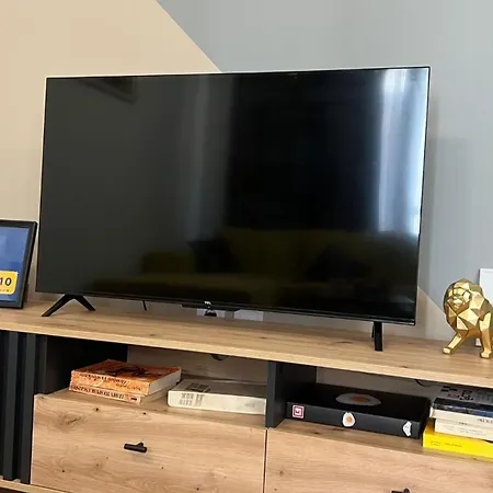 Modern & Elegant Center Apartament