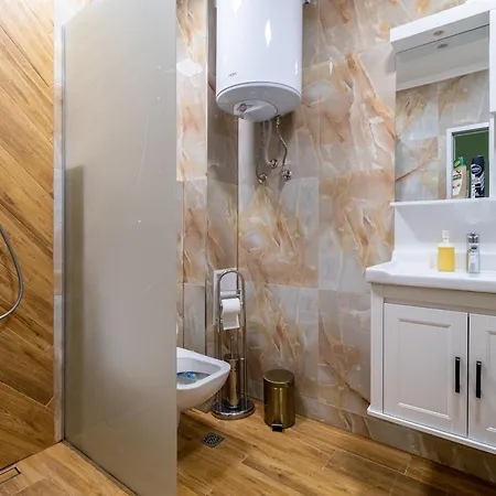 Modern & Elegant Center Apartamento