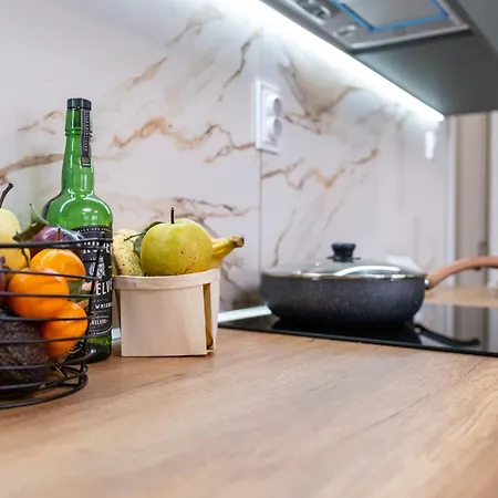 Modern & Elegant Center Apartamento