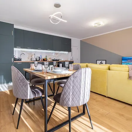 Modern & Elegant Center بلوفديف