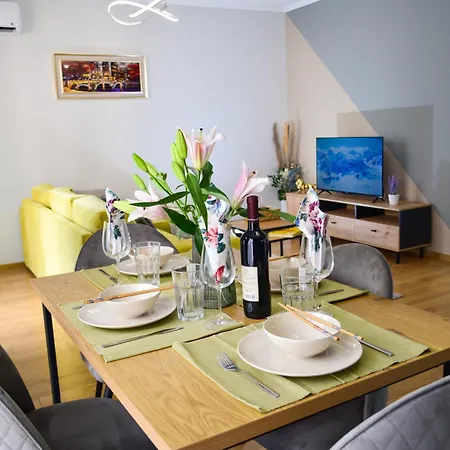 Modern & Elegant Center * Φιλιππούπολη