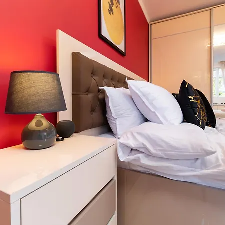 شقة Modern & Elegant Center بلوفديف