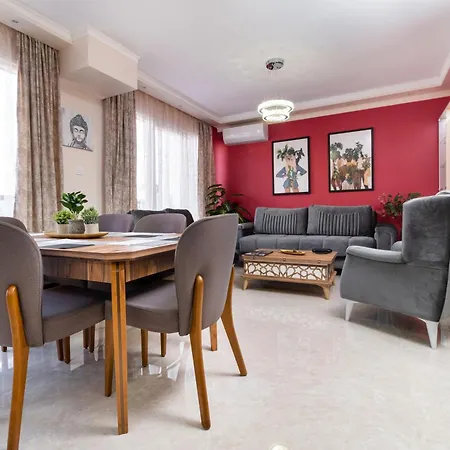 Modern & Elegant Center *