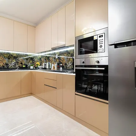 Apartamento Modern & Elegant Center