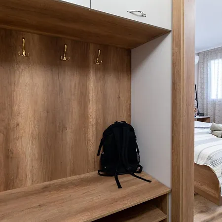 Apartment Modern & Elegant Center