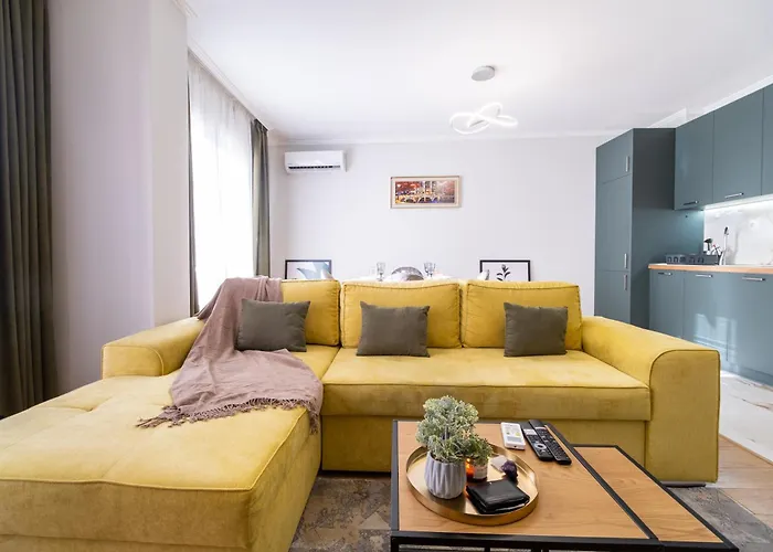 Διαμέρισμα Modern & Elegant Center *