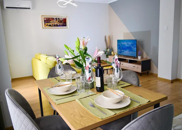 Modern & Elegant Center * Φιλιππούπολη