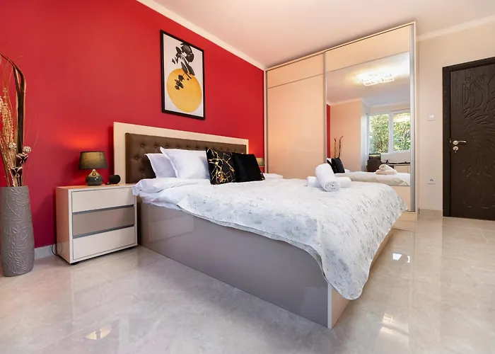 Modern & Elegant Center Φιλιππούπολη